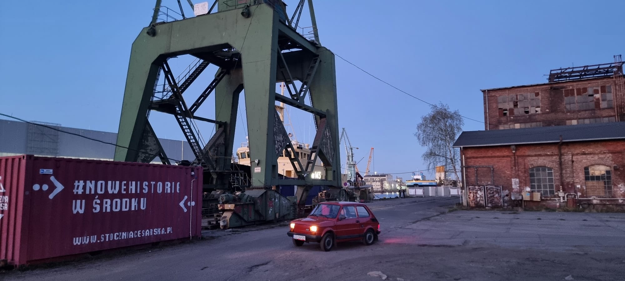 Retro Fiat 126p Maluch do wynajęcia